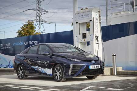 Автомобиль будущего с новым водородным топливным элементом станет легче и дешевле
