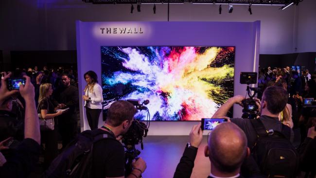 Модульный телевизор-стена на 146 дюймов на выставке CES 2018