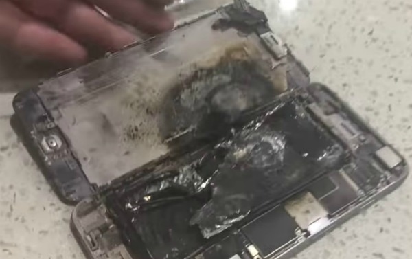 Аккумуляторы iPhone взрываются прямо в магазинах Apple Store