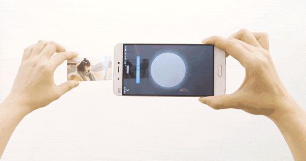 Xiaomi анонсировала портативный принтер фотографий дополненной реальности