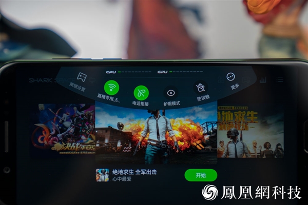 Анонс Xiaomi Black Shark: мощная начинка, жидкостная система охлаждения и подключаемый геймпад