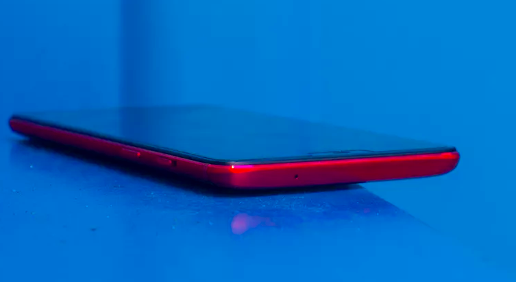 OnePlus могла договориться с T-Mobile о продажах OnePlus 6T в США