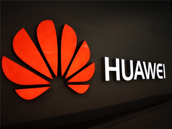 Huawei Mate 20 ждут в продаже в сентябре по цене 9