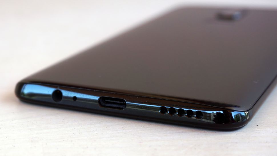 В OnePlus 6T откажутся от 3,5 мм аудиоразъема. Время пришло