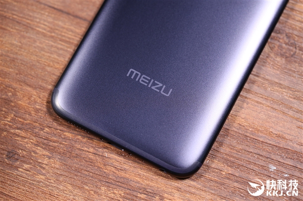 Представлен Meizu 16X: субфлагман в металле и Snapdragon 710