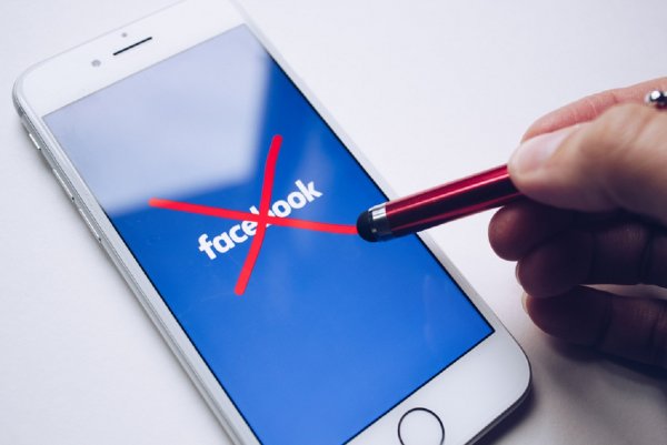 Юзеры со всего мира жалуются на сбои в работе Facebook