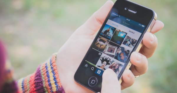 Instagram расскажет пользователям о наркотиках и борьбе с ними